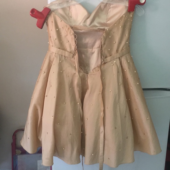 Champagne/cream Prom Dress - Picture 4 of 4